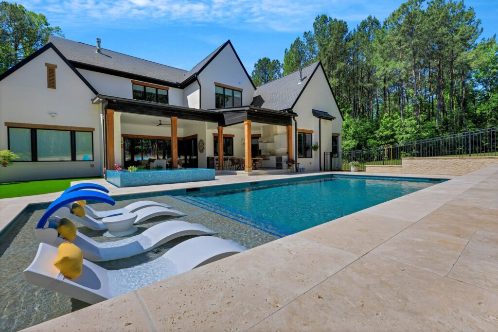 swimming pool water features for a luxurious outdoor living space